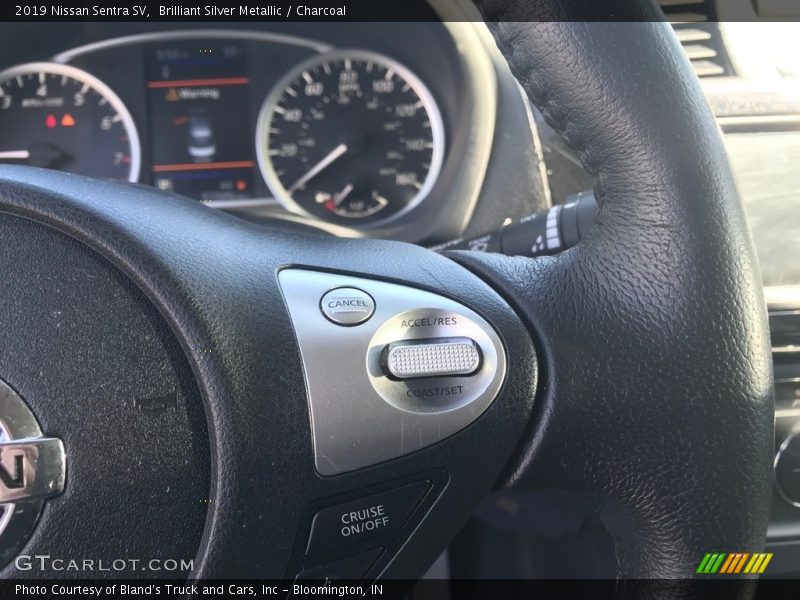 Brilliant Silver Metallic / Charcoal 2019 Nissan Sentra SV