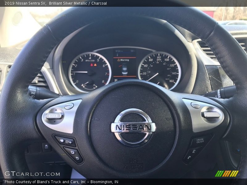 Brilliant Silver Metallic / Charcoal 2019 Nissan Sentra SV