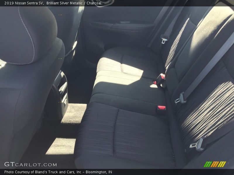Brilliant Silver Metallic / Charcoal 2019 Nissan Sentra SV