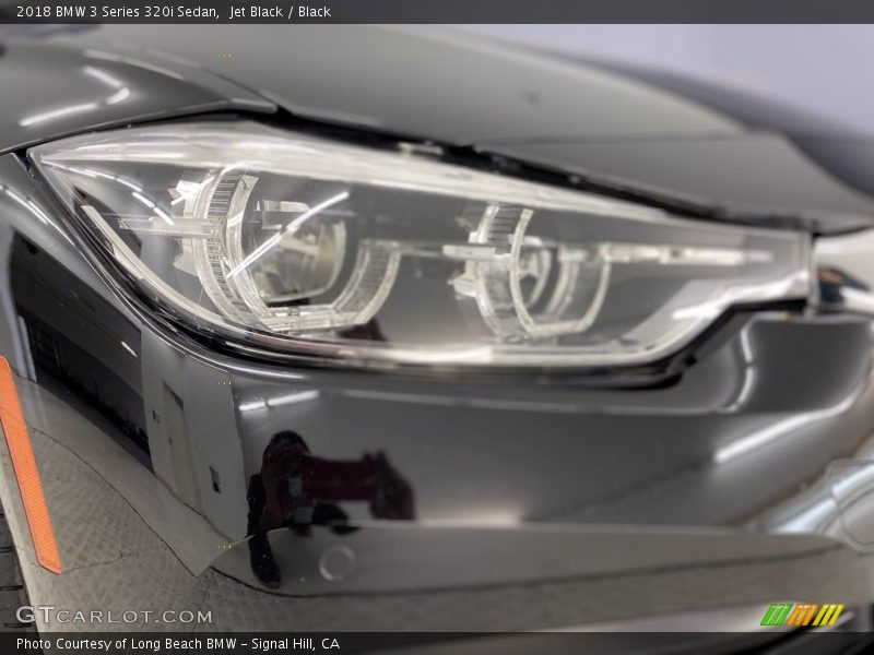 Jet Black / Black 2018 BMW 3 Series 320i Sedan