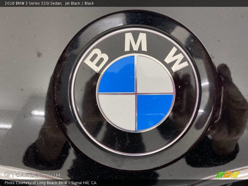 Jet Black / Black 2018 BMW 3 Series 320i Sedan