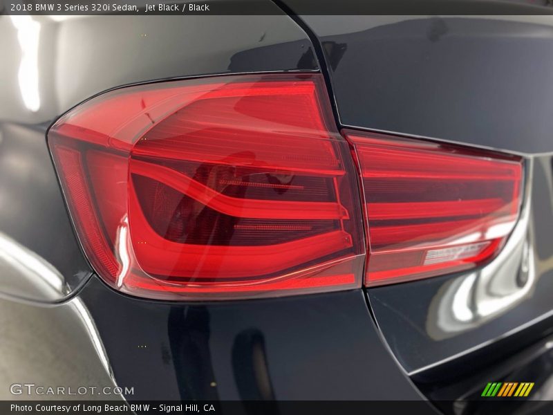 Jet Black / Black 2018 BMW 3 Series 320i Sedan