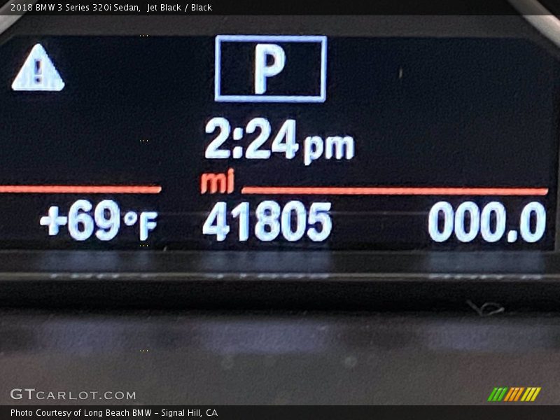 Jet Black / Black 2018 BMW 3 Series 320i Sedan