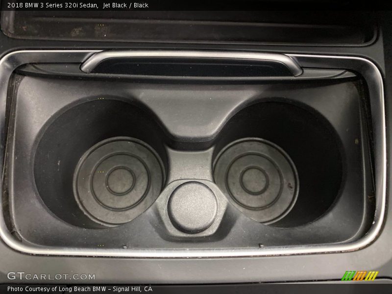 Jet Black / Black 2018 BMW 3 Series 320i Sedan