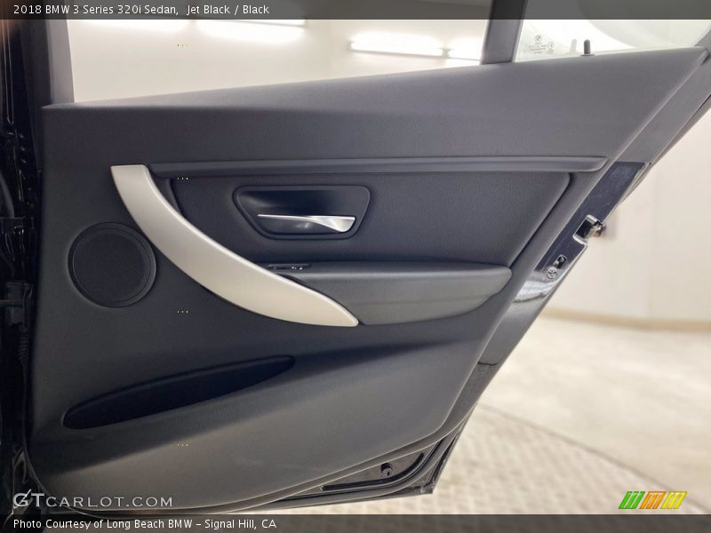 Jet Black / Black 2018 BMW 3 Series 320i Sedan
