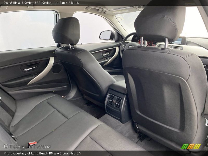 Jet Black / Black 2018 BMW 3 Series 320i Sedan