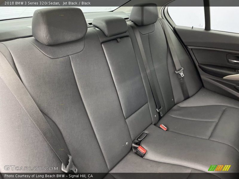 Jet Black / Black 2018 BMW 3 Series 320i Sedan