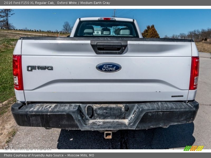 Oxford White / Medium Earth Gray 2016 Ford F150 XL Regular Cab