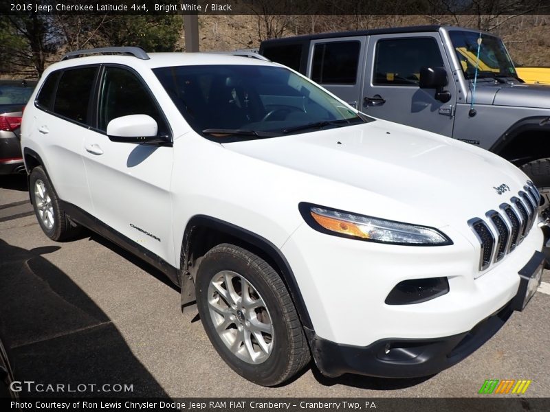 Bright White / Black 2016 Jeep Cherokee Latitude 4x4