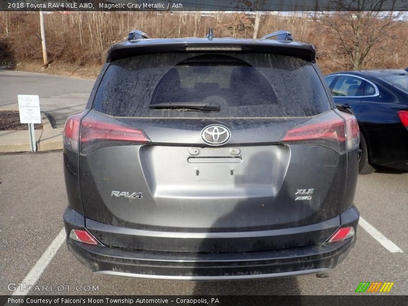 Magnetic Gray Metallic / Ash 2018 Toyota RAV4 XLE AWD