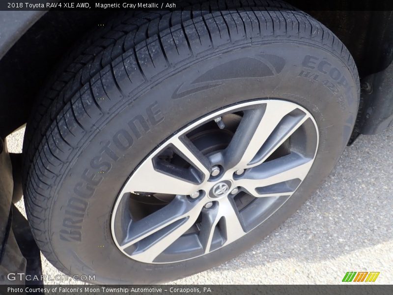Magnetic Gray Metallic / Ash 2018 Toyota RAV4 XLE AWD