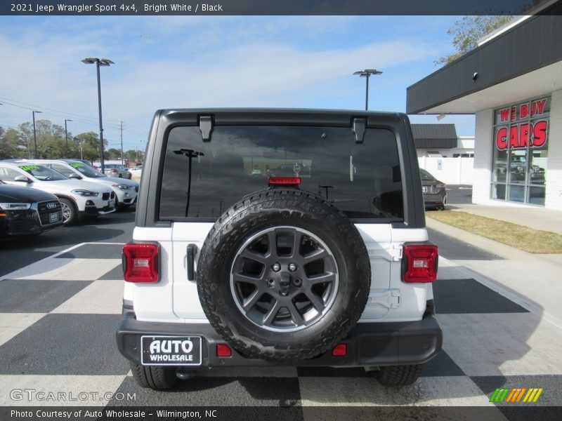 Bright White / Black 2021 Jeep Wrangler Sport 4x4
