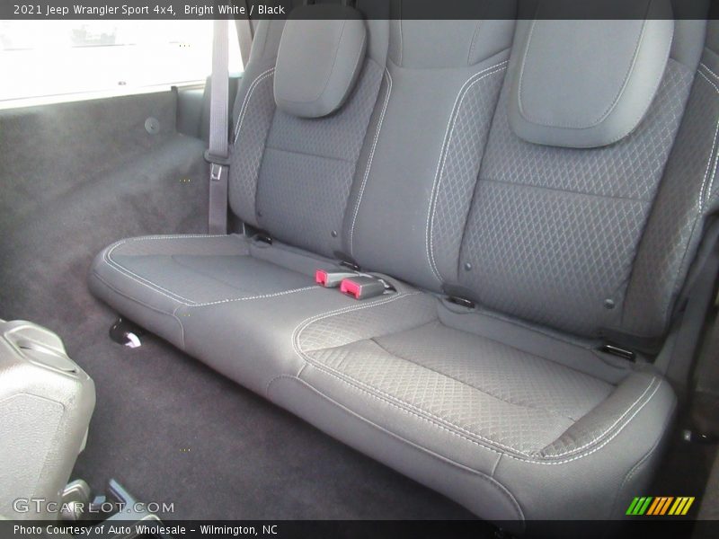 Bright White / Black 2021 Jeep Wrangler Sport 4x4
