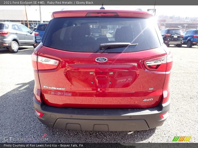 Ruby Red Metallic / Ebony Black 2021 Ford EcoSport SE 4WD