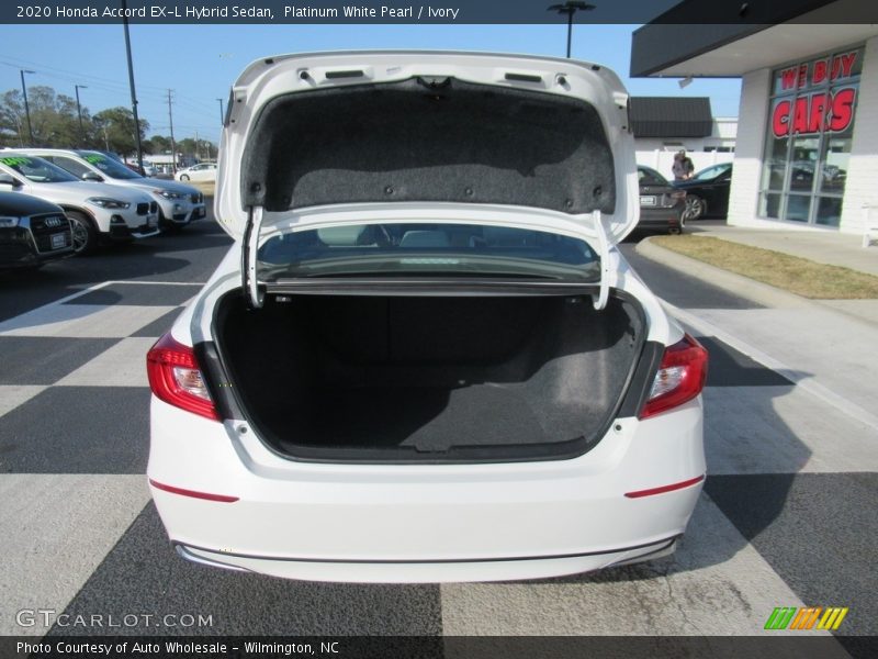 Platinum White Pearl / Ivory 2020 Honda Accord EX-L Hybrid Sedan