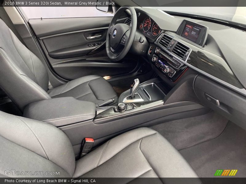 Mineral Grey Metallic / Black 2018 BMW 3 Series 320i Sedan