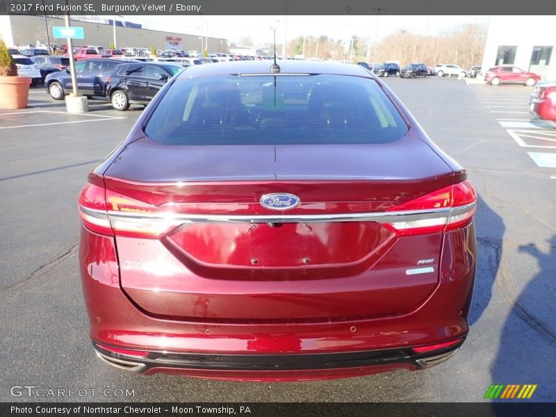 Burgundy Velvet / Ebony 2017 Ford Fusion SE