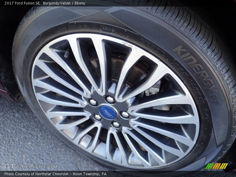 Burgundy Velvet / Ebony 2017 Ford Fusion SE