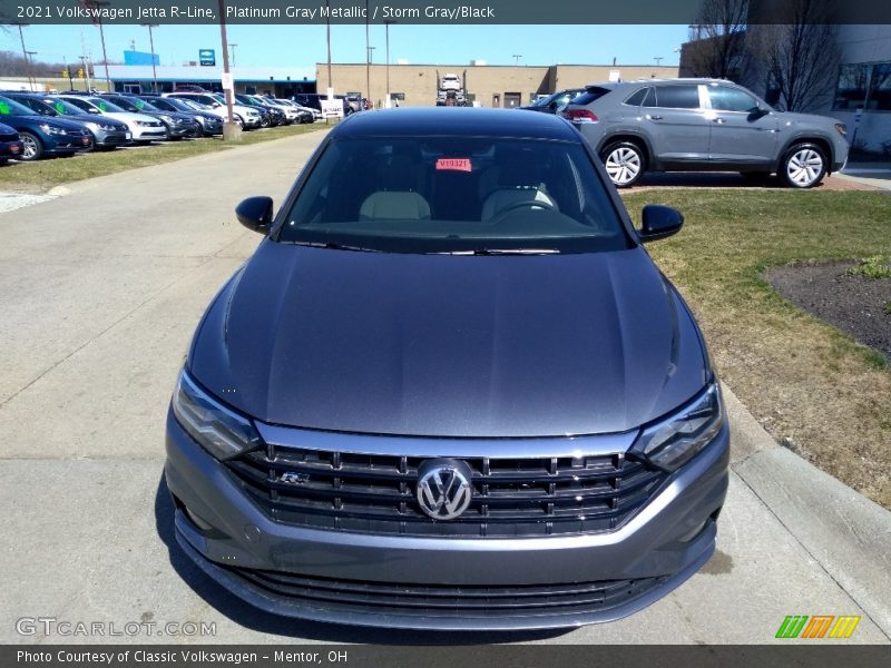 Platinum Gray Metallic / Storm Gray/Black 2021 Volkswagen Jetta R-Line