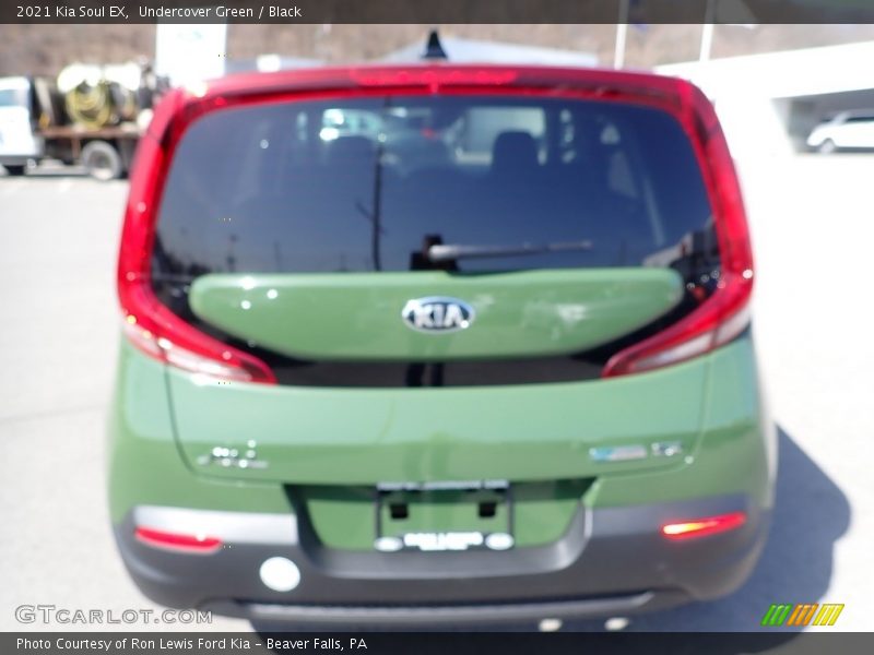 Undercover Green / Black 2021 Kia Soul EX