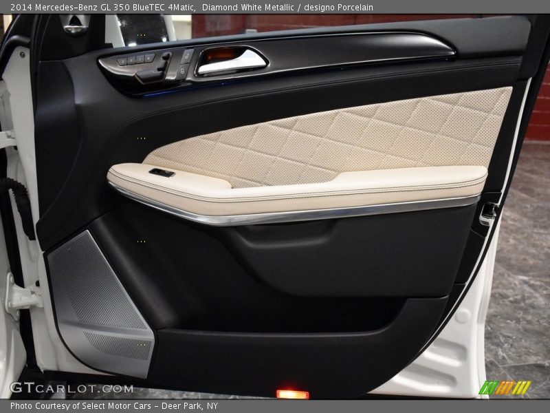 Door Panel of 2014 GL 350 BlueTEC 4Matic