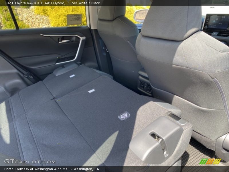Super White / Black 2021 Toyota RAV4 XLE AWD Hybrid