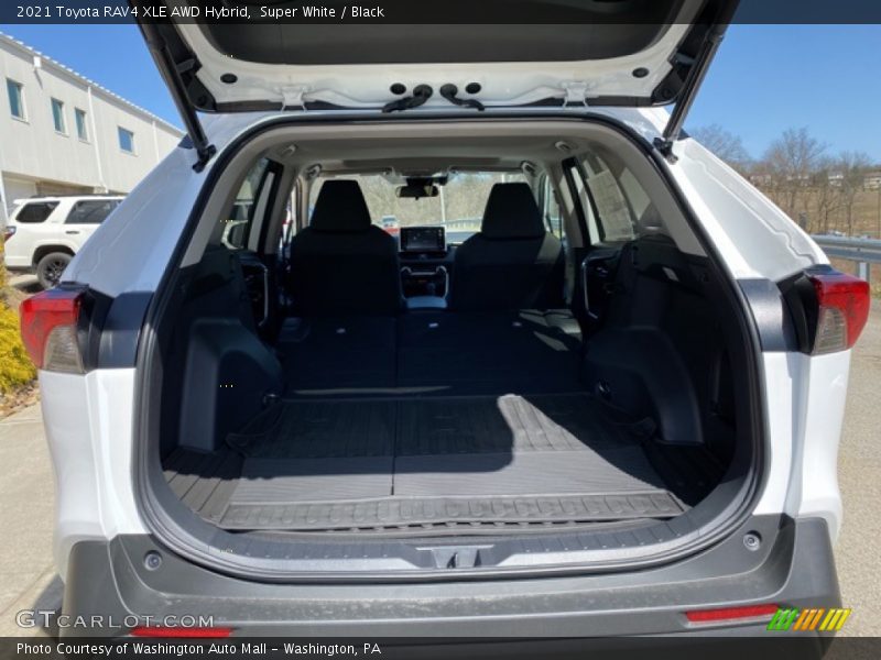 Super White / Black 2021 Toyota RAV4 XLE AWD Hybrid