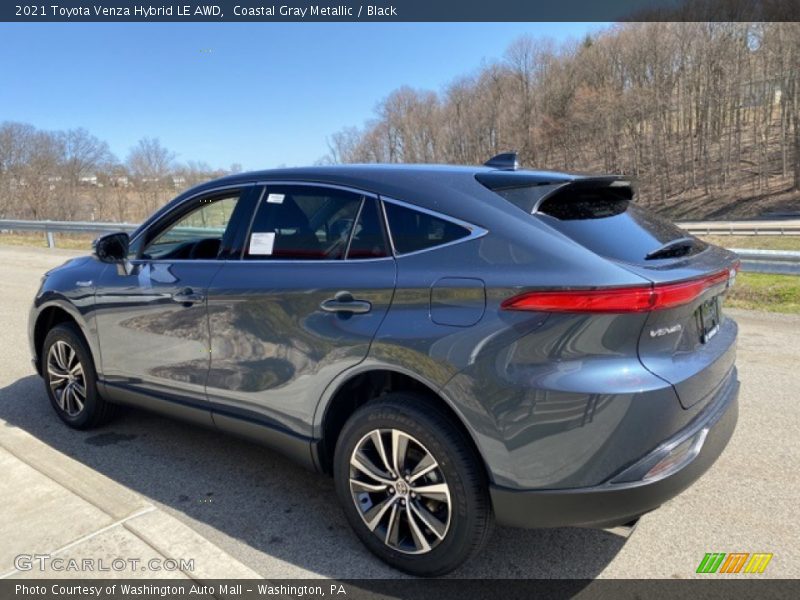 Coastal Gray Metallic / Black 2021 Toyota Venza Hybrid LE AWD