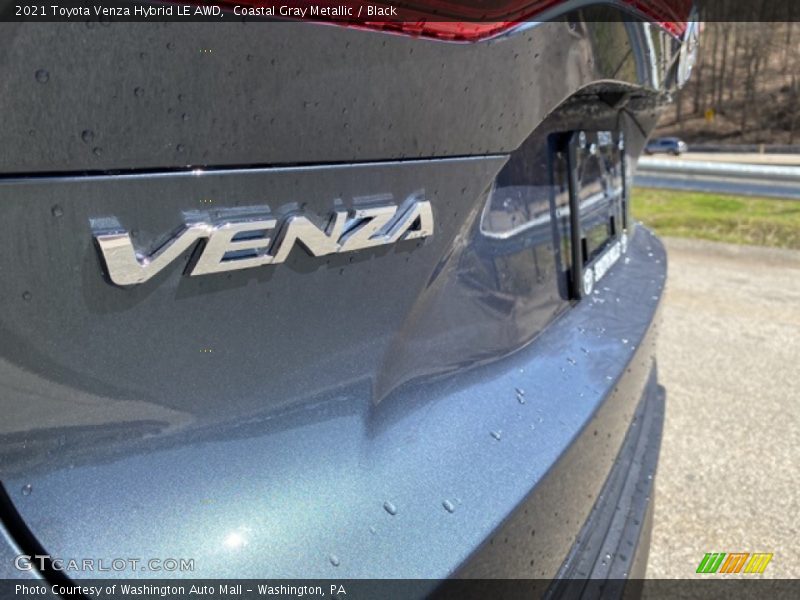 Coastal Gray Metallic / Black 2021 Toyota Venza Hybrid LE AWD