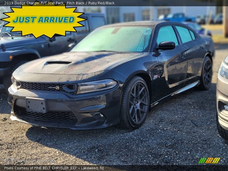 Pitch Black / Ruby Red/Black 2019 Dodge Charger R/T Scat Pack