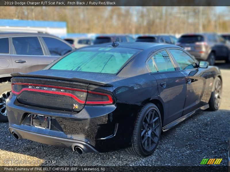 Pitch Black / Ruby Red/Black 2019 Dodge Charger R/T Scat Pack