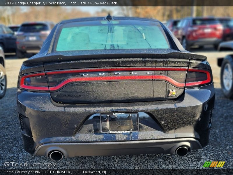 Pitch Black / Ruby Red/Black 2019 Dodge Charger R/T Scat Pack
