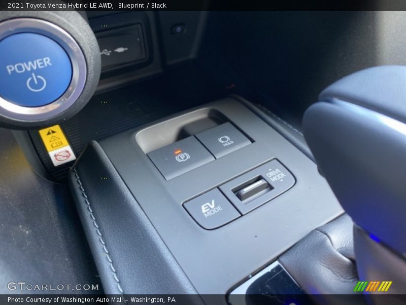 Blueprint / Black 2021 Toyota Venza Hybrid LE AWD