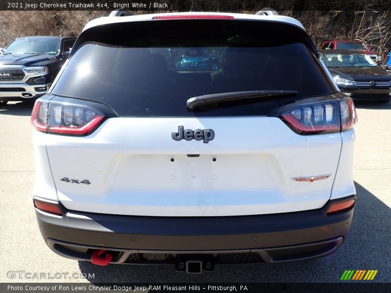 Bright White / Black 2021 Jeep Cherokee Traihawk 4x4