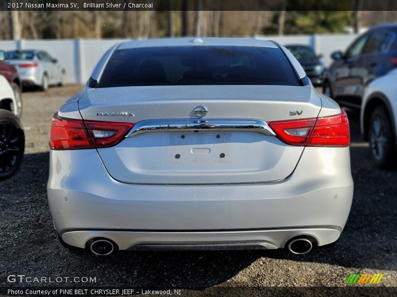 Brilliant Silver / Charcoal 2017 Nissan Maxima SV