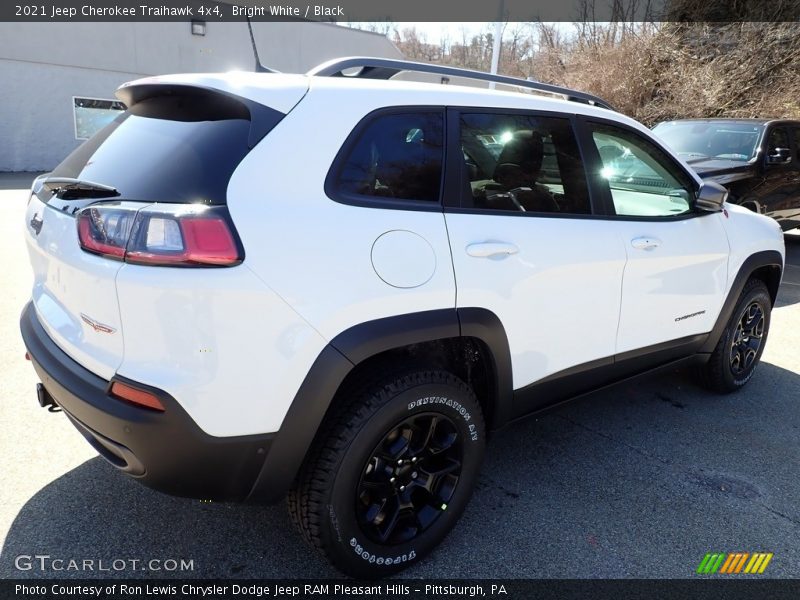 Bright White / Black 2021 Jeep Cherokee Traihawk 4x4
