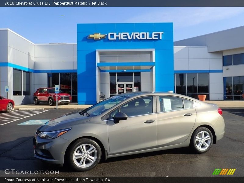 Pepperdust Metallic / Jet Black 2018 Chevrolet Cruze LT