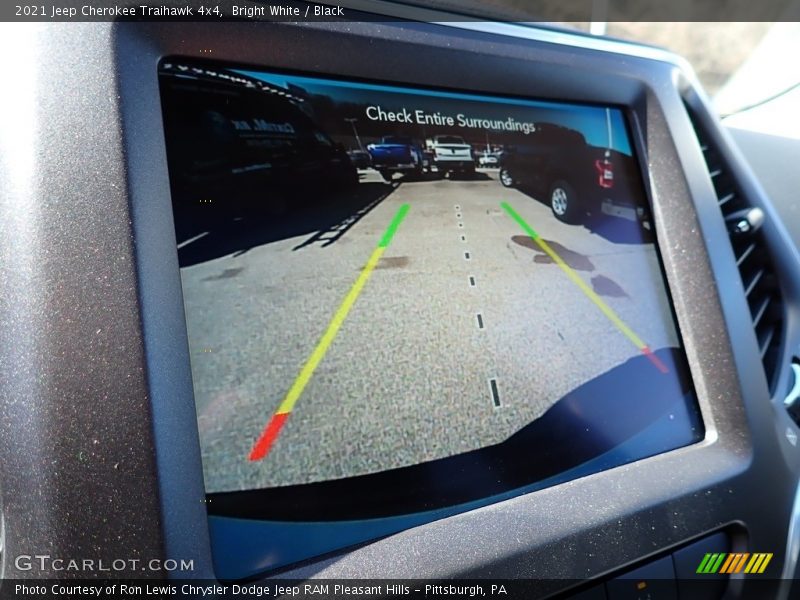 Bright White / Black 2021 Jeep Cherokee Traihawk 4x4