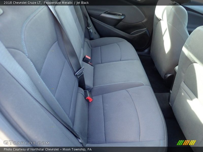 Pepperdust Metallic / Jet Black 2018 Chevrolet Cruze LT