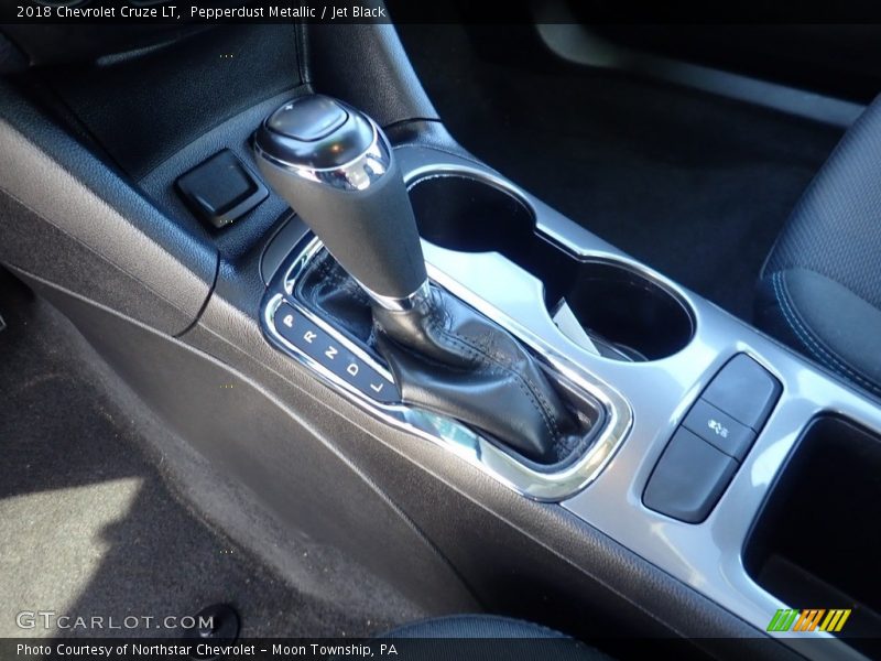 Pepperdust Metallic / Jet Black 2018 Chevrolet Cruze LT