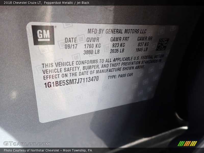 Pepperdust Metallic / Jet Black 2018 Chevrolet Cruze LT