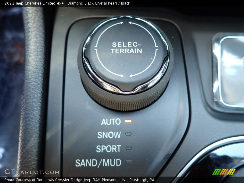 Diamond Black Crystal Pearl / Black 2021 Jeep Cherokee Limited 4x4