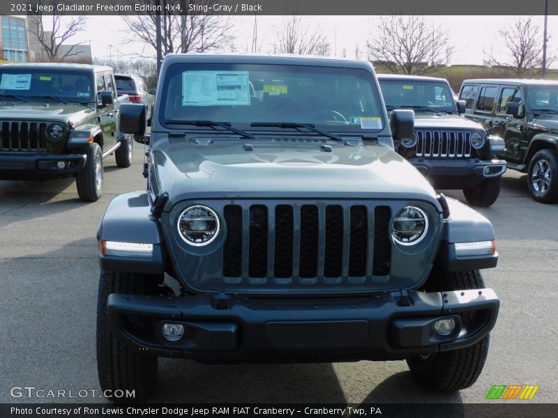 Sting-Gray / Black 2021 Jeep Gladiator Freedom Edition 4x4