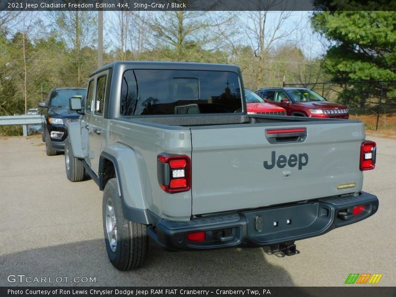 Sting-Gray / Black 2021 Jeep Gladiator Freedom Edition 4x4