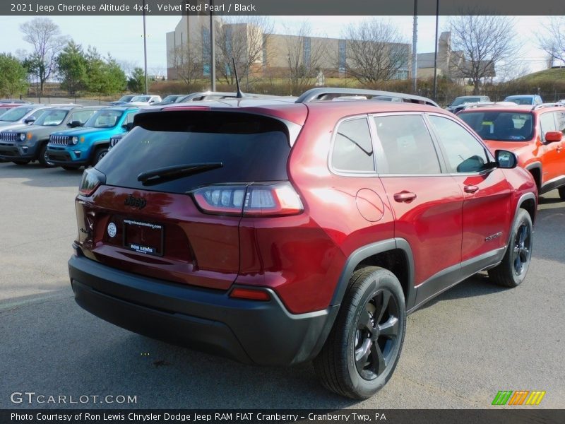 Velvet Red Pearl / Black 2021 Jeep Cherokee Altitude 4x4