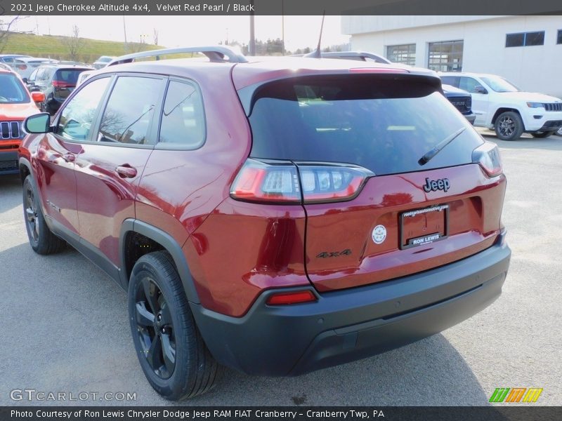 Velvet Red Pearl / Black 2021 Jeep Cherokee Altitude 4x4