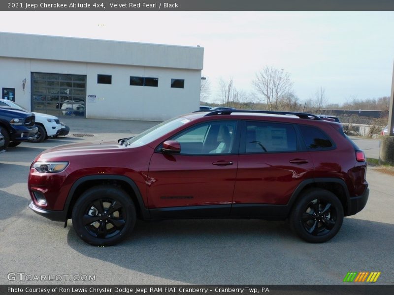 Velvet Red Pearl / Black 2021 Jeep Cherokee Altitude 4x4