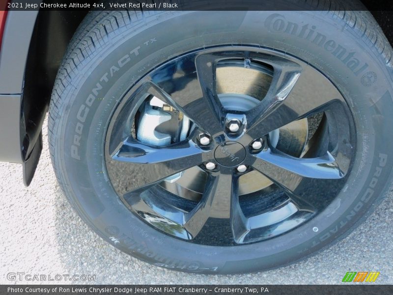 Velvet Red Pearl / Black 2021 Jeep Cherokee Altitude 4x4