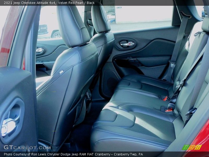 Velvet Red Pearl / Black 2021 Jeep Cherokee Altitude 4x4