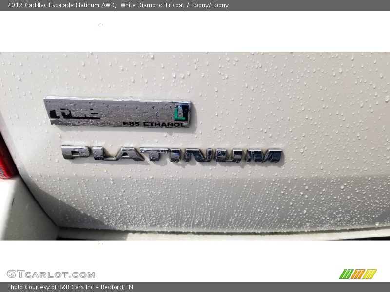 White Diamond Tricoat / Ebony/Ebony 2012 Cadillac Escalade Platinum AWD